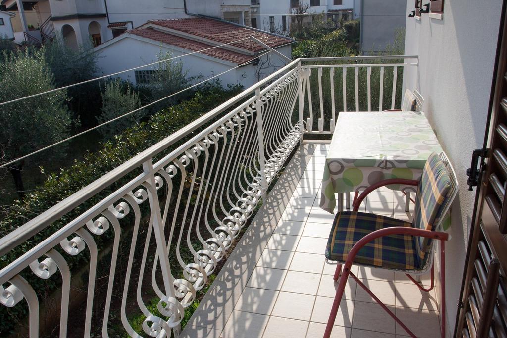 Apartments Silvia ポレッチ エクステリア 写真