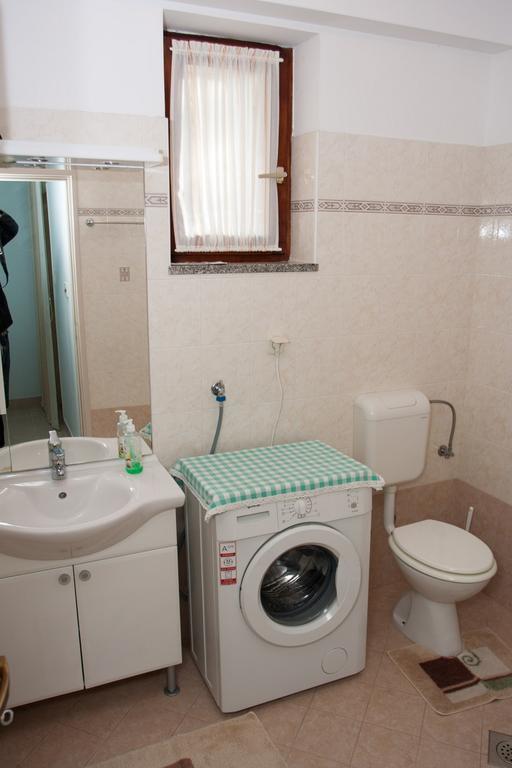 Apartments Silvia ポレッチ エクステリア 写真