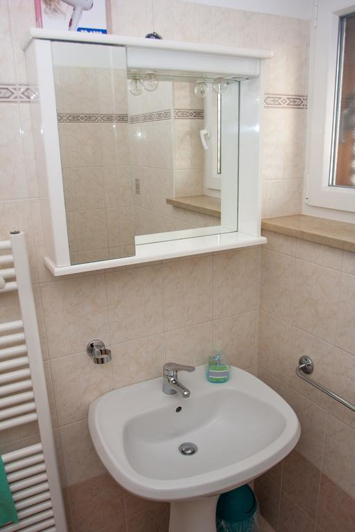 Apartments Silvia ポレッチ エクステリア 写真